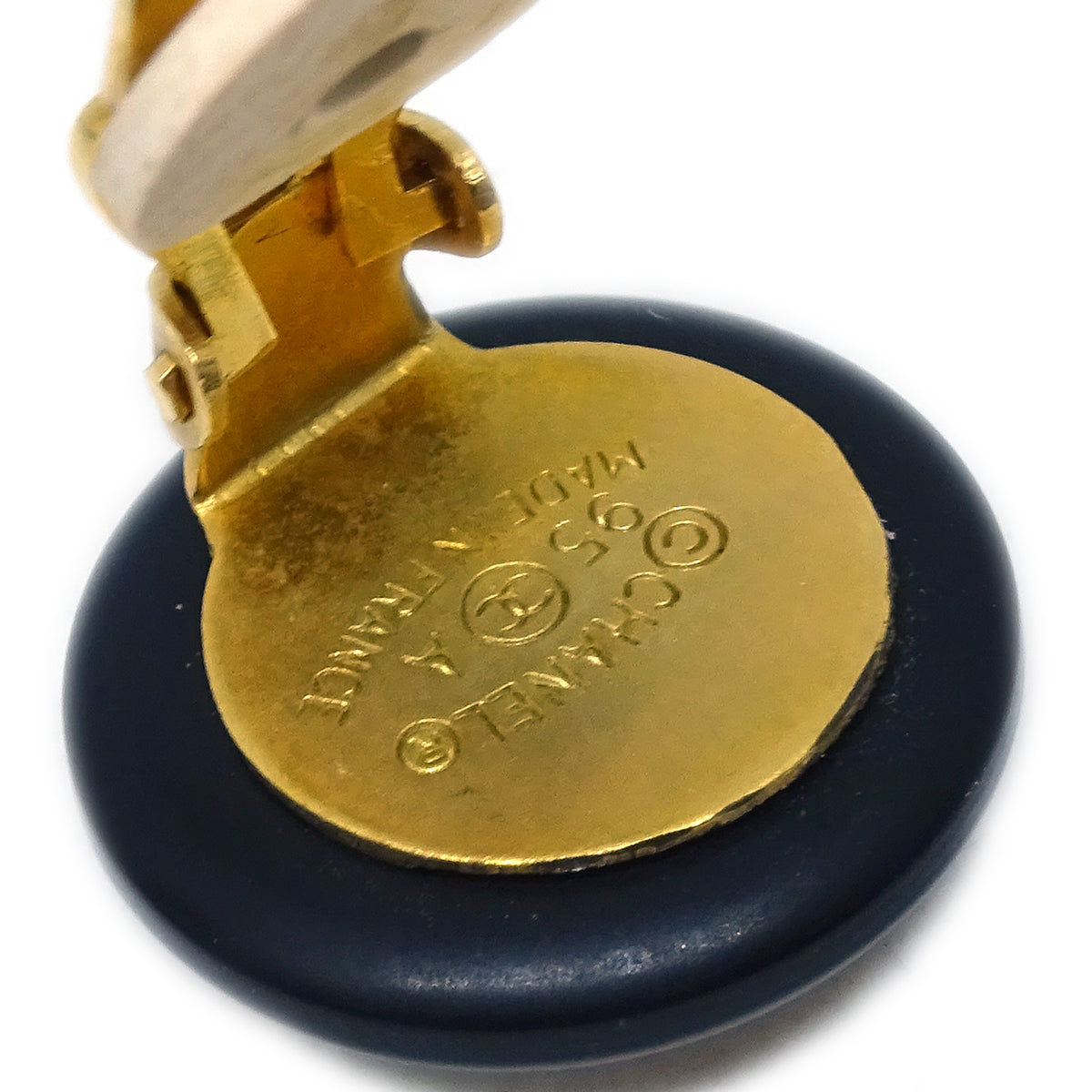 Luxury Chanel Button Earrings Clip-On Black Gold 95A