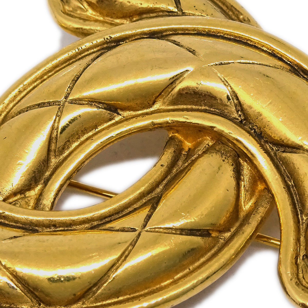 Luxury Chanel Quilted CC Brooch Pin Gold 1152