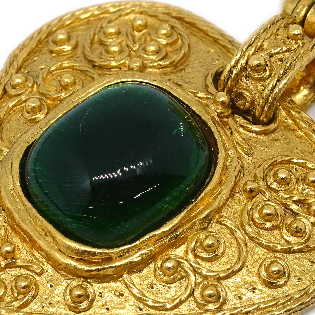 Luxury Chanel Gripoix Brooch Pin Gold Green 94A