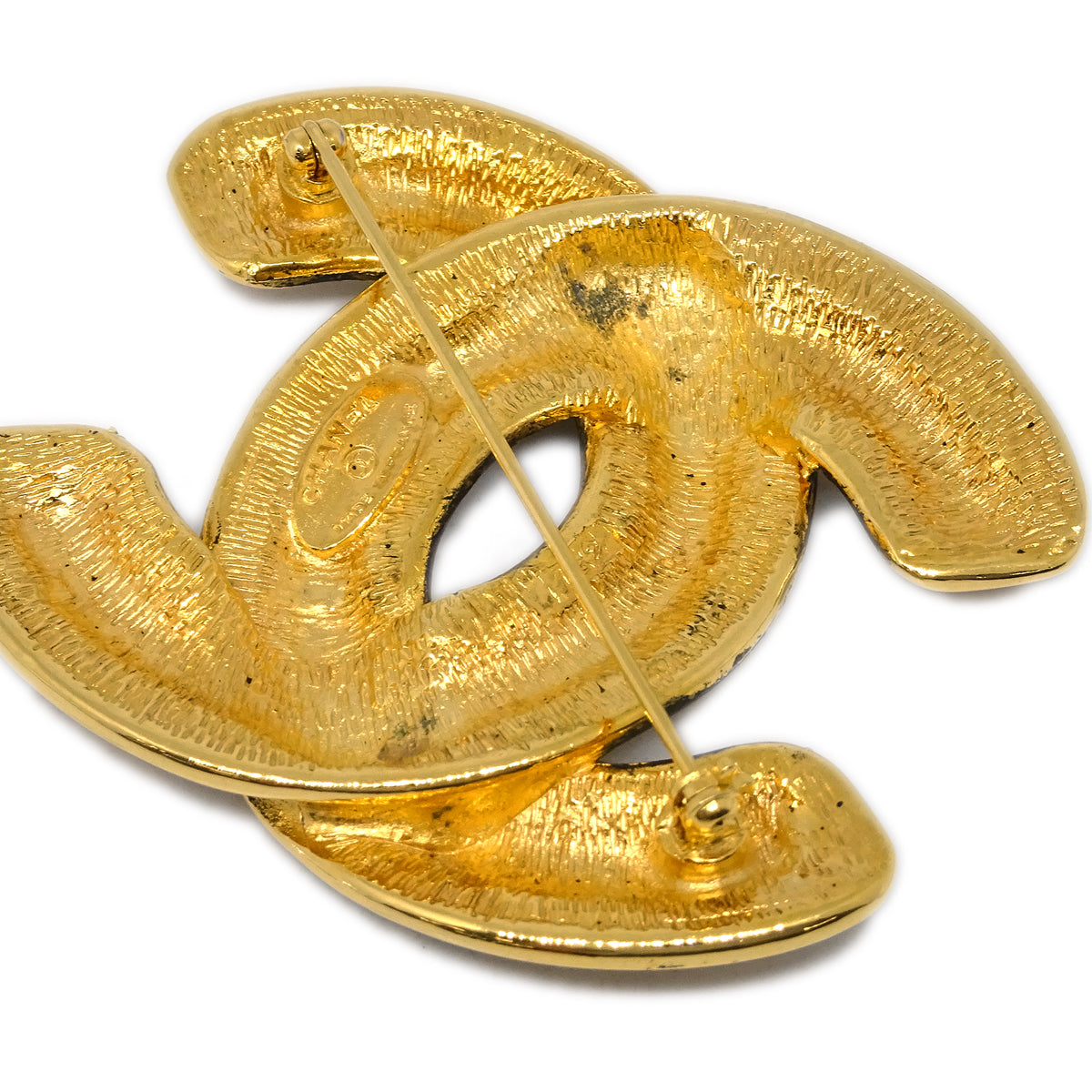 Luxury Chanel Quilted CC Brooch Pin Gold 1152
