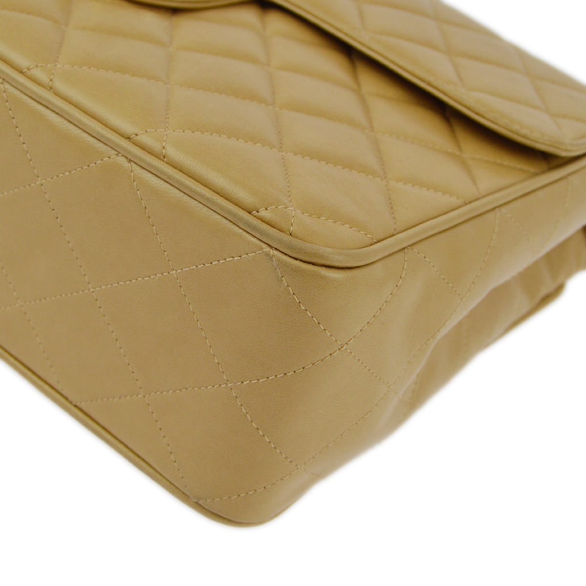 Luxury Chanel 1994-1996 Beige Lambskin Jumbo Classic Flap Bag