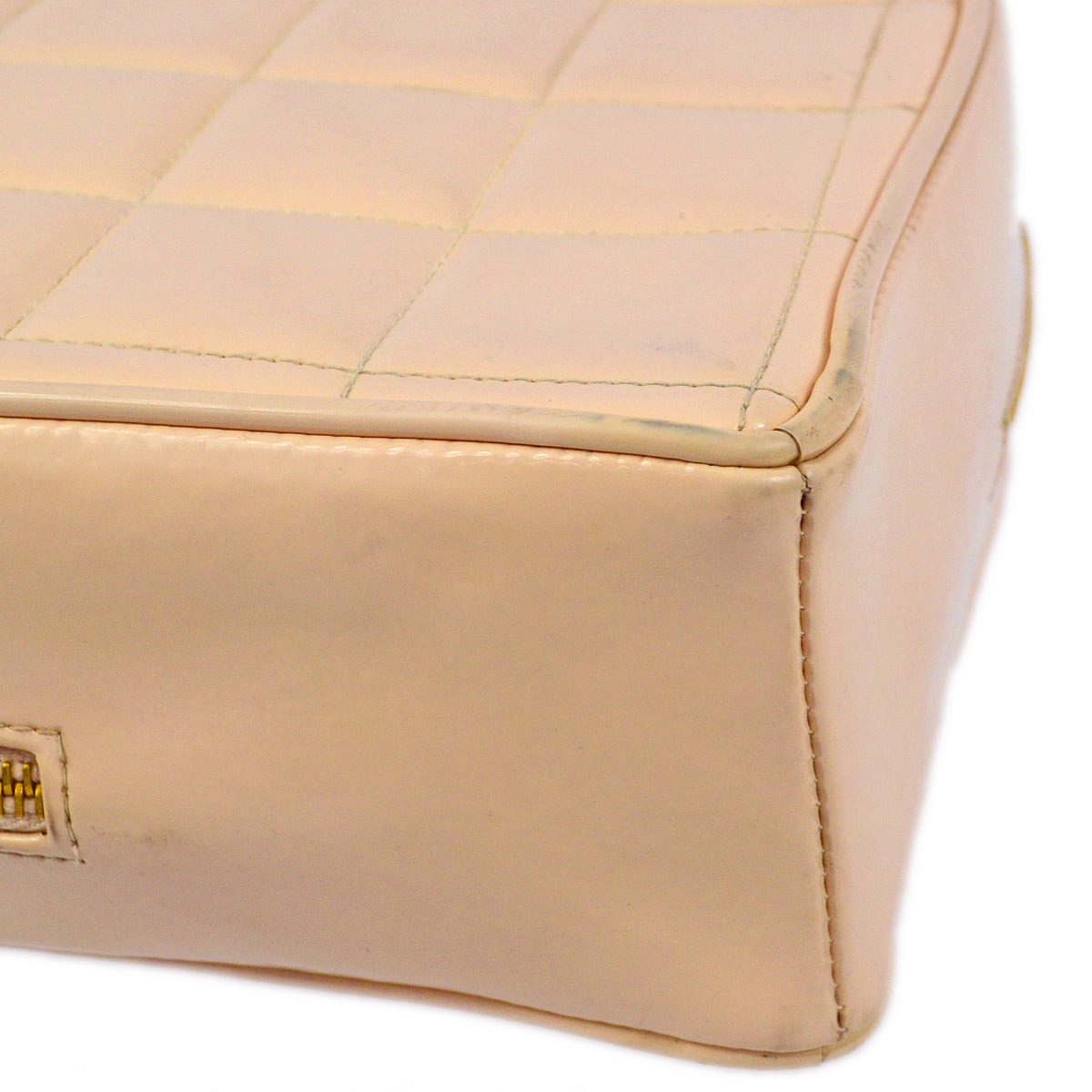 Luxury Chanel 1994-1996 Light Pink Heart Vanity Handbag