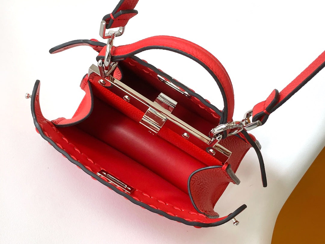 Luxury FendiPeekaboo ISeeU Petite 20 Bag Red Leather Shw