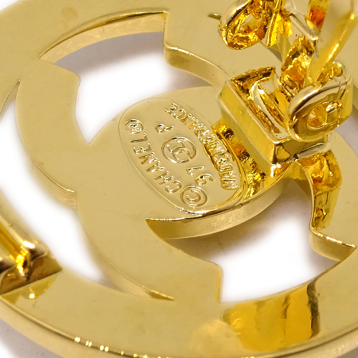 Luxury Chanel CC Turnlock Button Earrings Gold Clip-On 97P