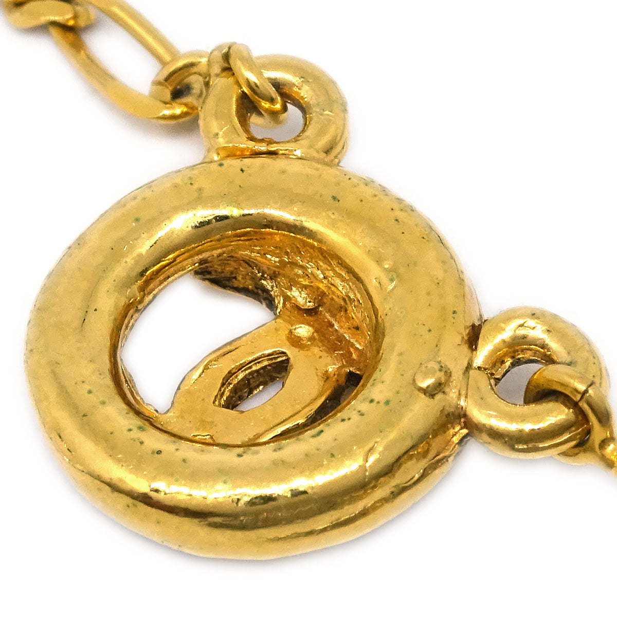 Luxury Chanel Medallion Pendant Necklace Gold 1983