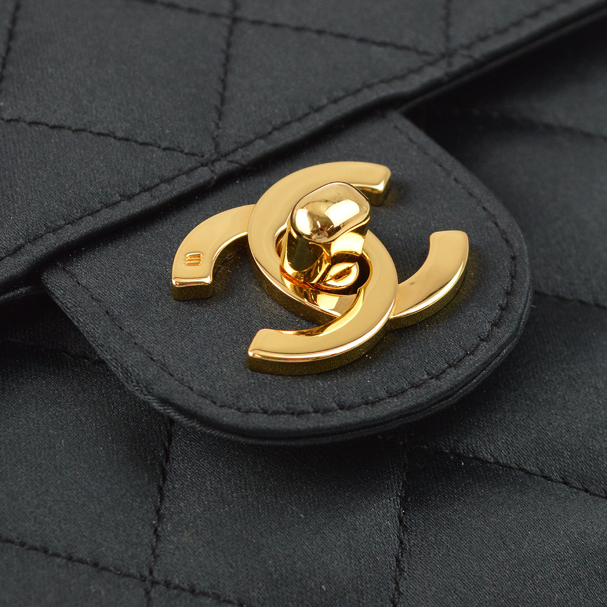Luxury Chanel 1989-1991 Satin Mini Classic Square Flap Shoulder Bag 17