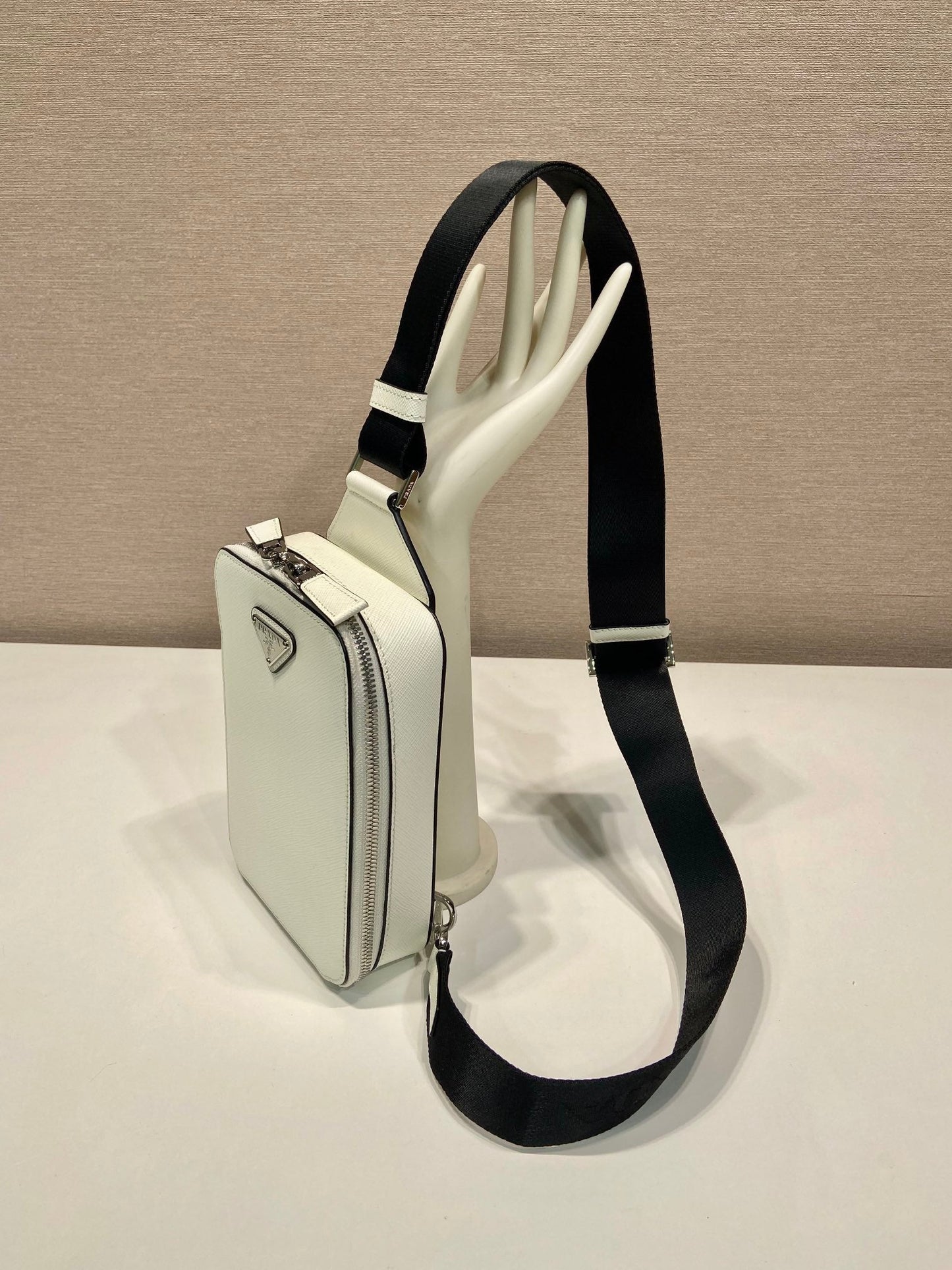 Luxury PradaCHEST BAG 20 IN WHITE SAFFIANO LEATHER