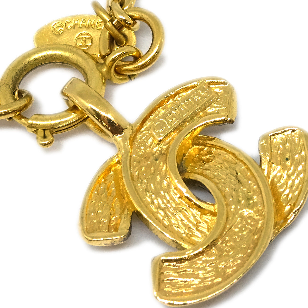Luxury Chanel Gold CC Pendant Necklace 3858