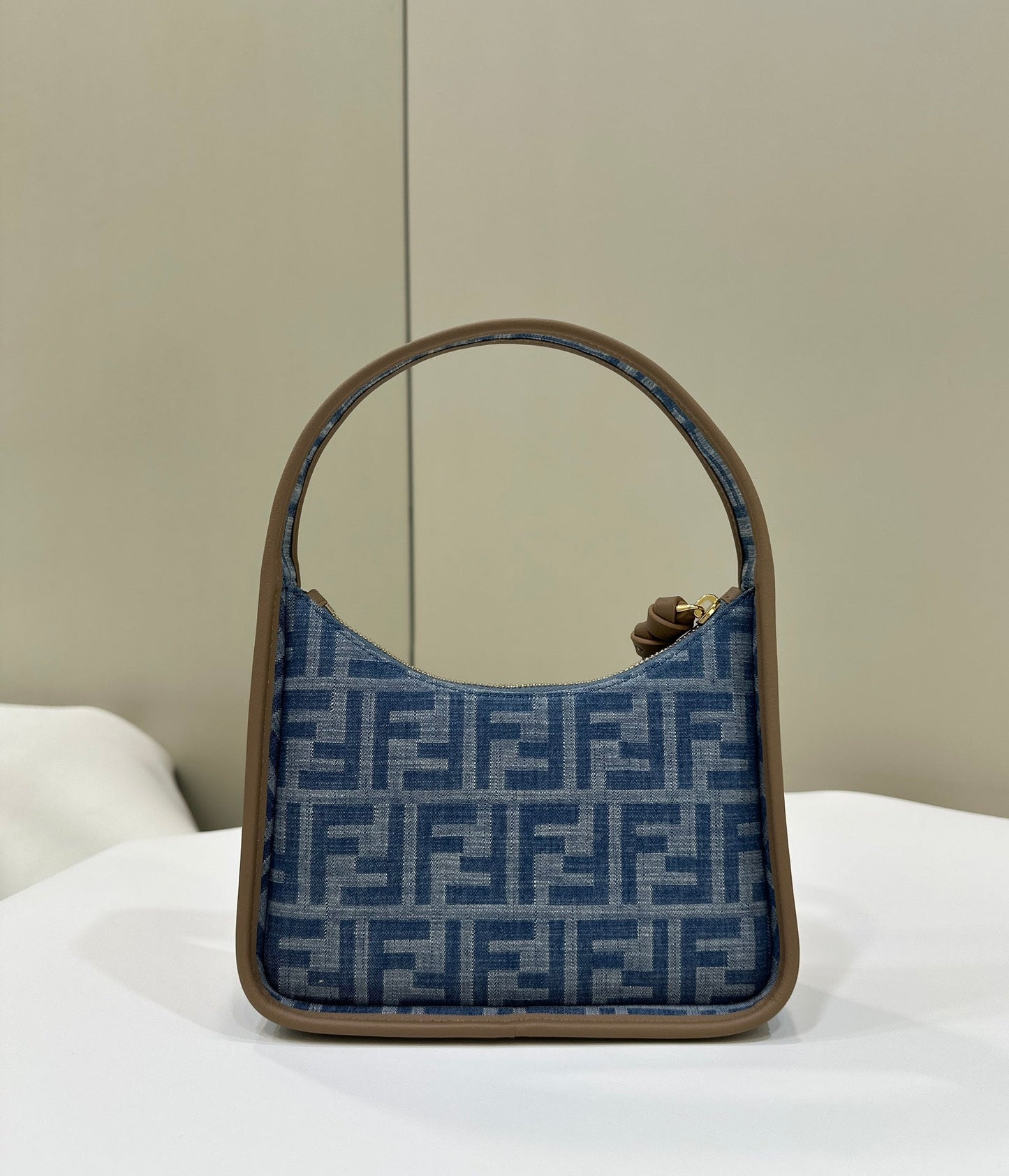 Luxury FendiLuxury FendiMEDIUM 27 BAG IN TRUE BLUE MONOGRAM DENIM GOLD HARDWARE