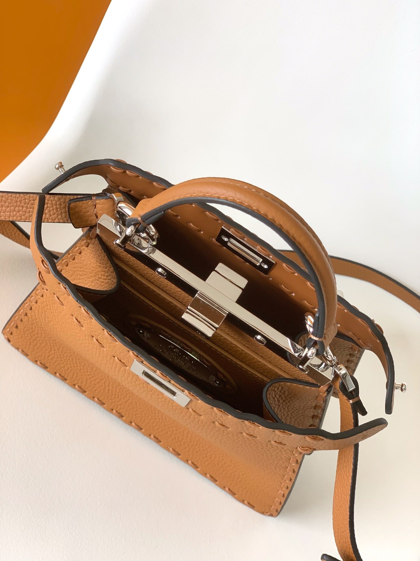 Luxury FendiPeekaboo ISeeU Petite 20 Bag Tan Leather Shw