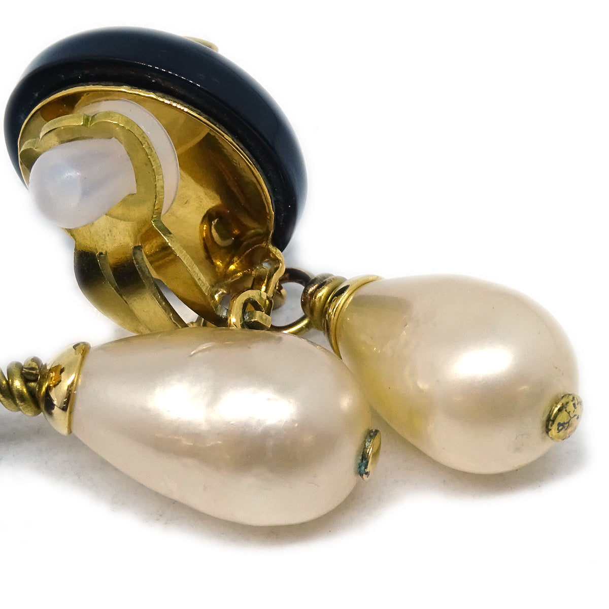 Luxury Chanel Artificial Pearl Dangle Earrings Clip-On Gold 94A