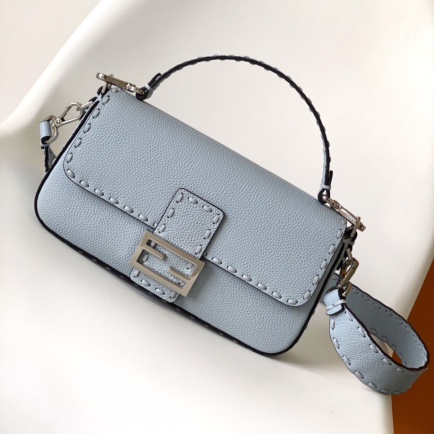 Luxury FendiFend Baguette 27 Bag Baby Blue Calfskin Shw