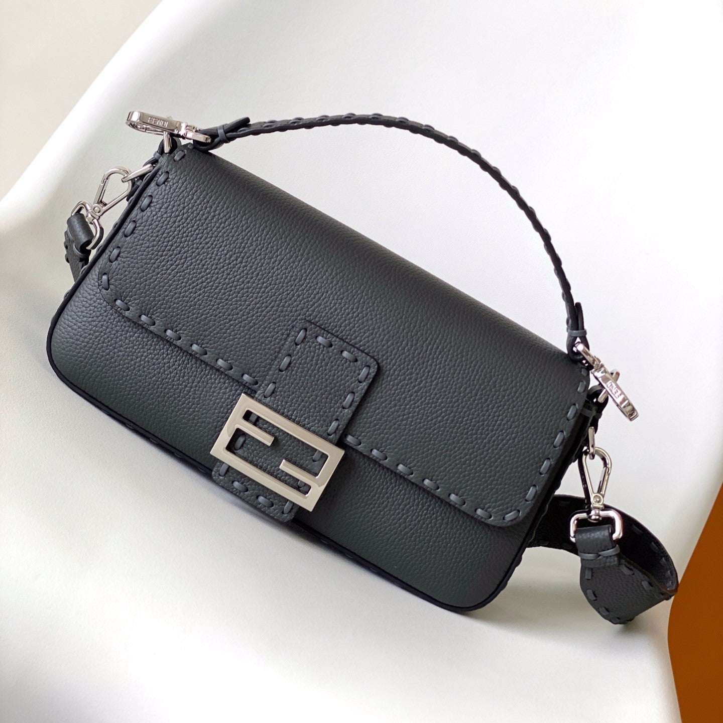 Luxury FendiFend Baguette 27 Bag Black Calfskin Shw