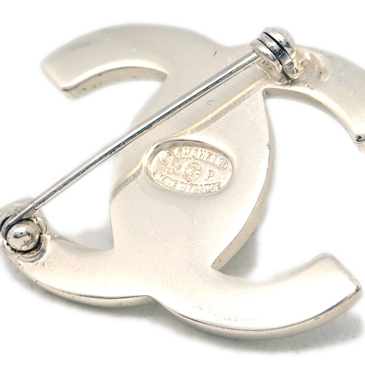 Luxury Chanel Turnlock Brooch Pin Silver Small 96P