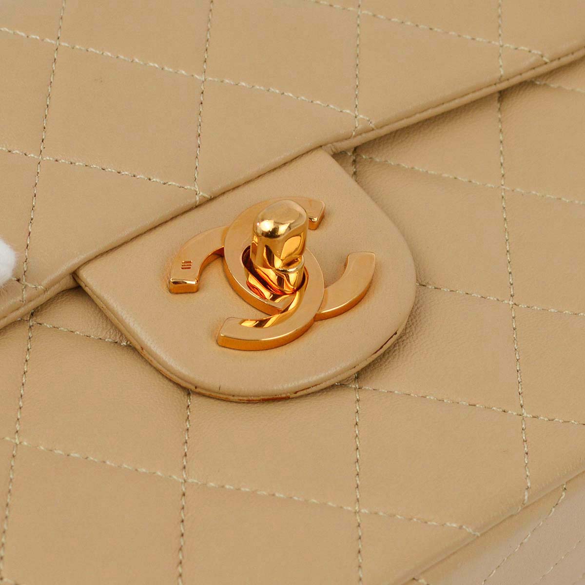Luxury Chanel 1991-1994 Beige Lambskin Mini Classic Square Flap Shoulder Bag 17