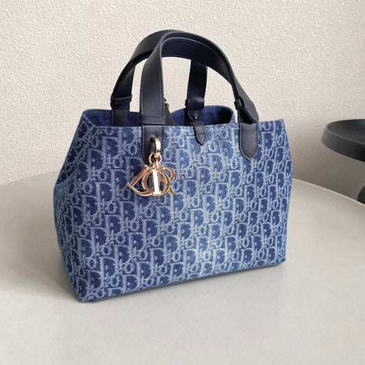 Luxury DiorMEDIUM TOUJOURS 28 BLUE DENIM OBLIQUE JACQUARD