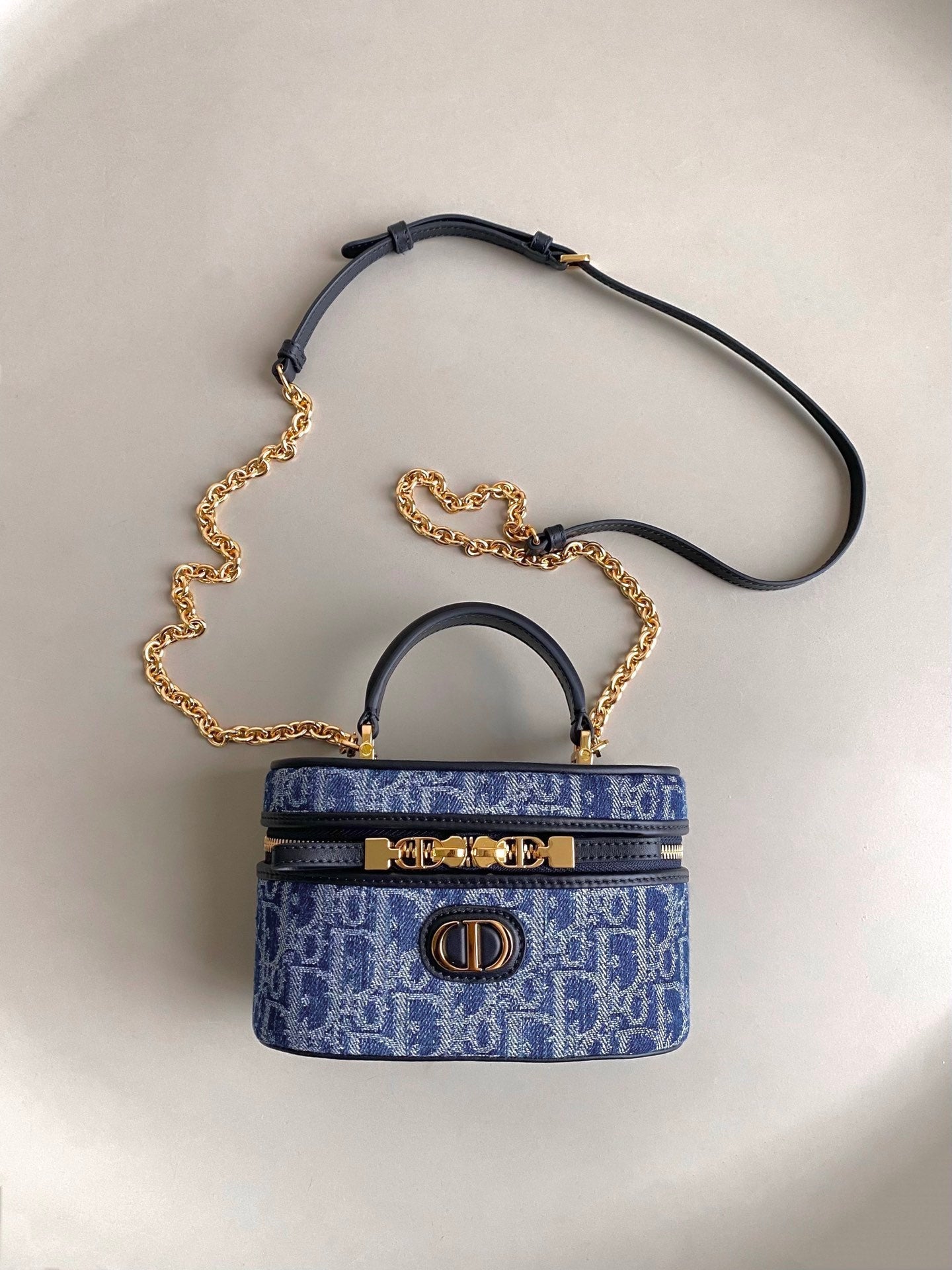 Luxury DiorMINI VANITY CASE 16 BLUE DENIM OBLIQUE JACQUARD