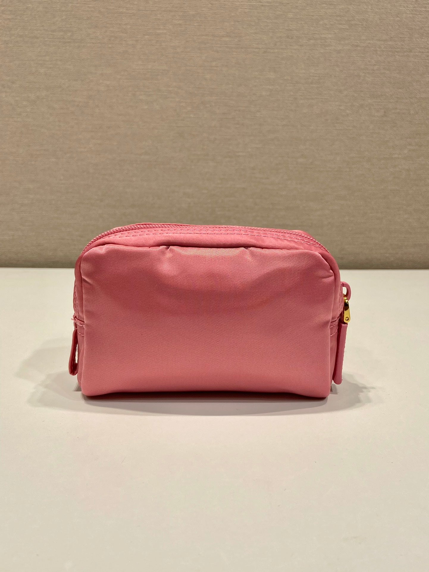 Luxury PradaCLUTCH 12 IN CANDY PINK RE-NYLON