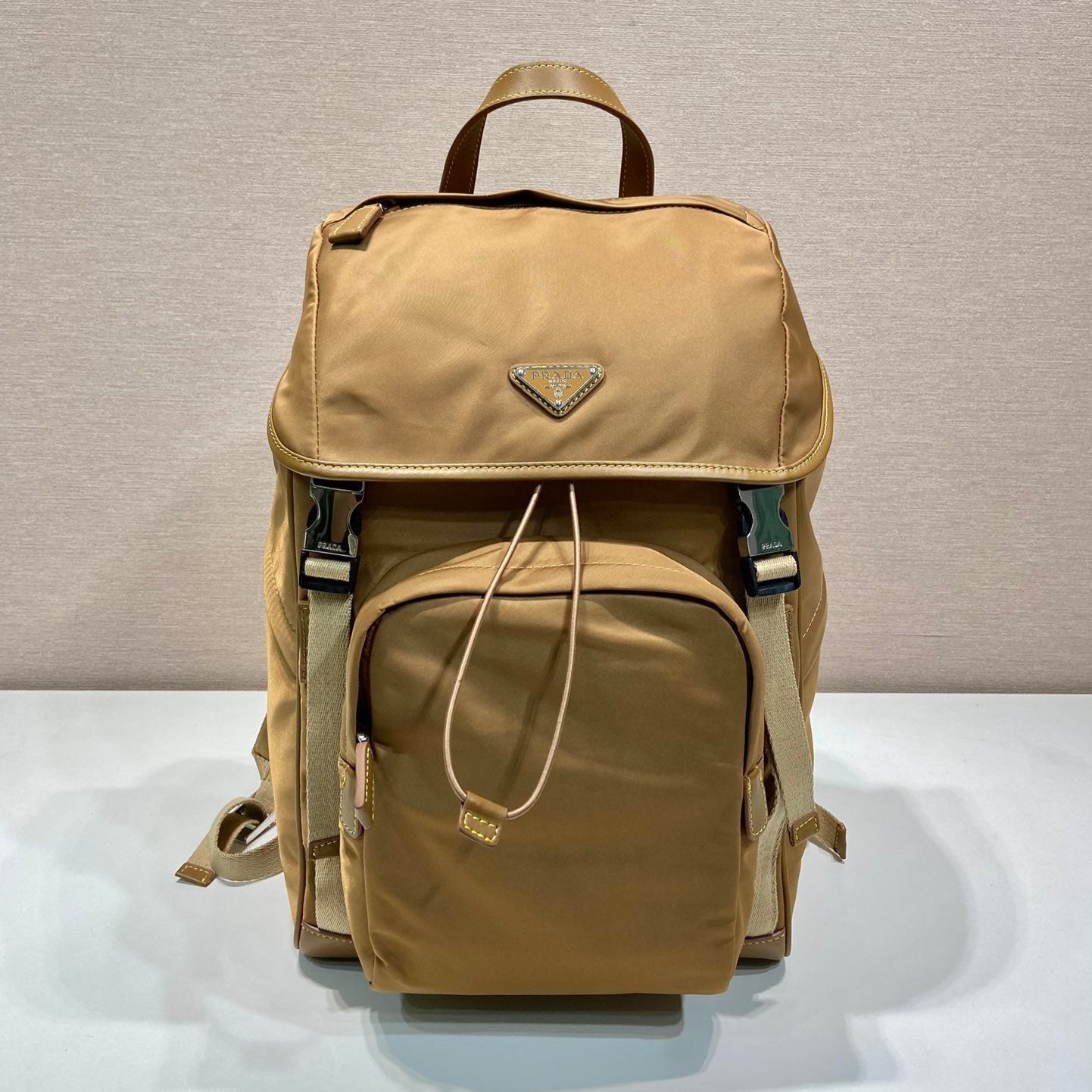 Luxury PradaBACKPACK 45 IN CIDER BROWN RE-NYLON AND CALFSKIN TRIM