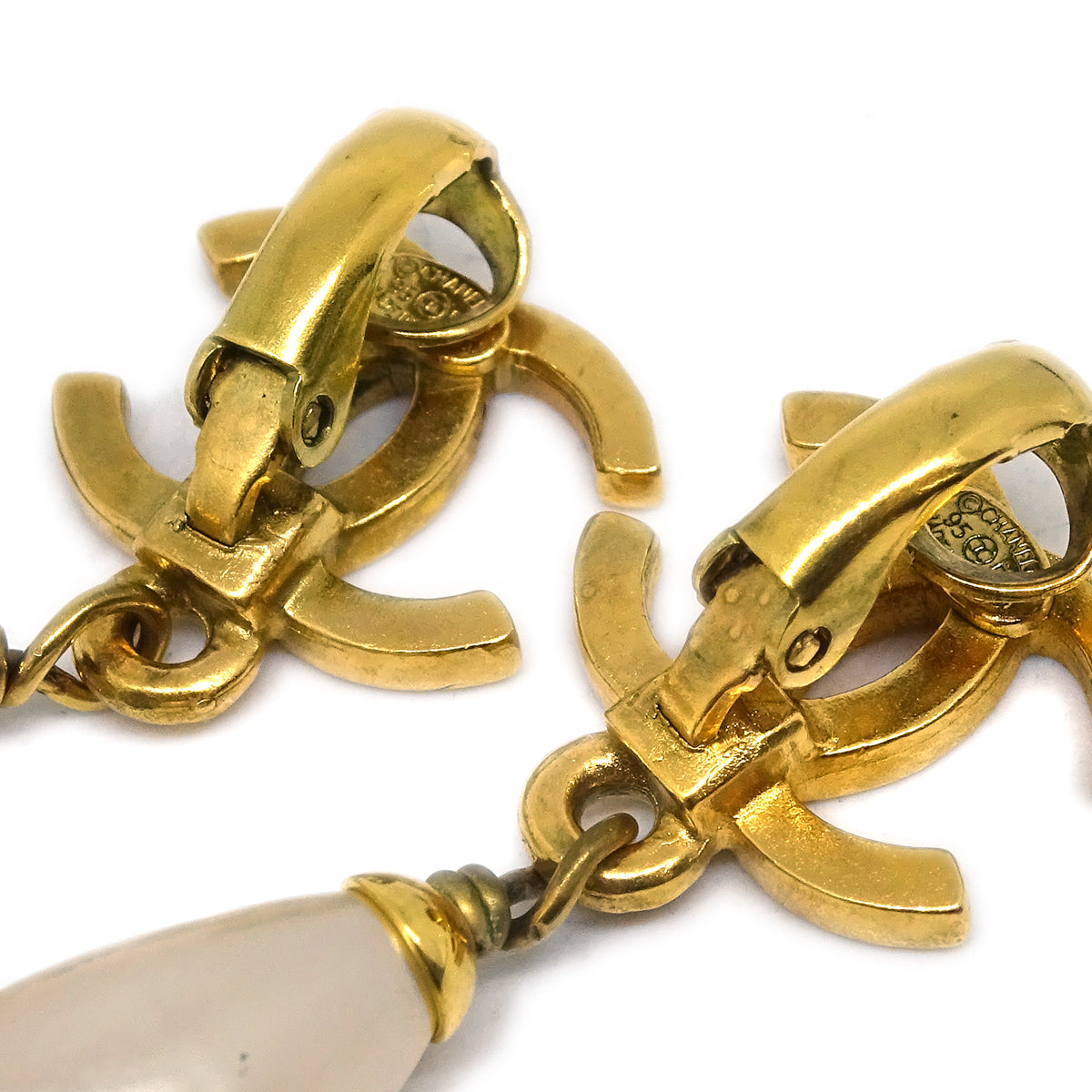 Luxury Chanel Artificial Pearl Dangle Earrings Clip-On 95P