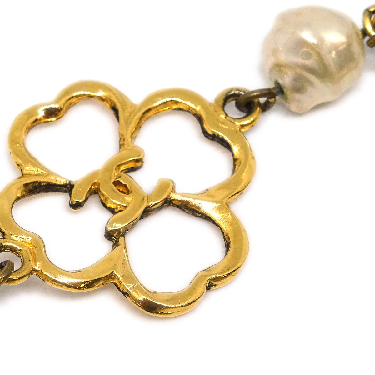 Luxury Chanel Gold Costume Pearl Clover Bracelet 1983