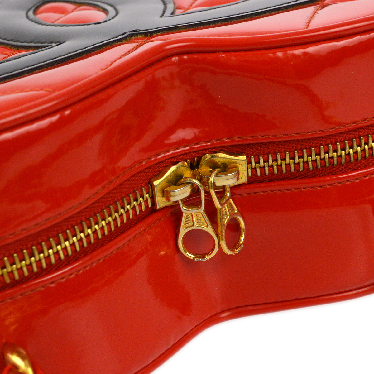 Luxury Chanel 1994-1996 Red Heart Vanity Handbag