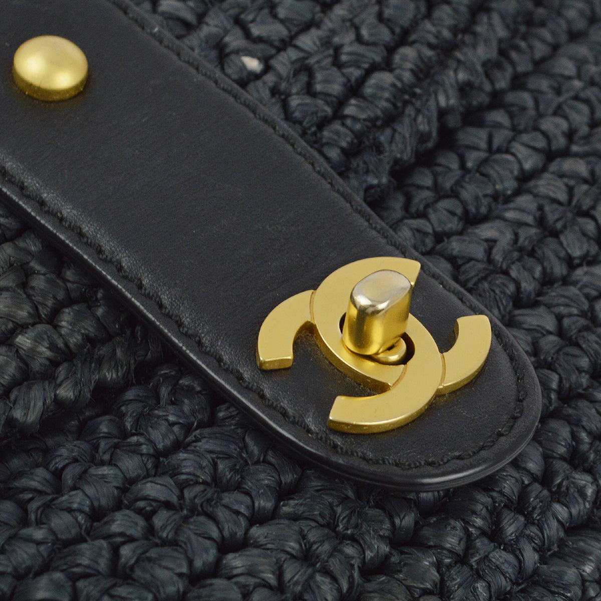 Luxury Chanel 2005-2006 Black Straw Chain Shoulder Bag