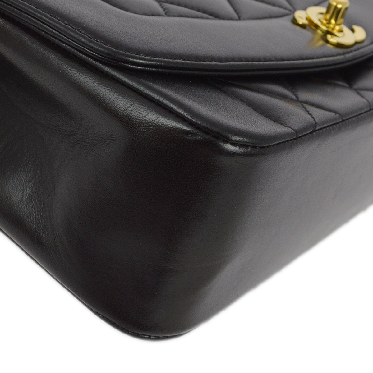 Luxury Chanel 1994-1996 Black Lambskin Small Diana Shoulder Bag