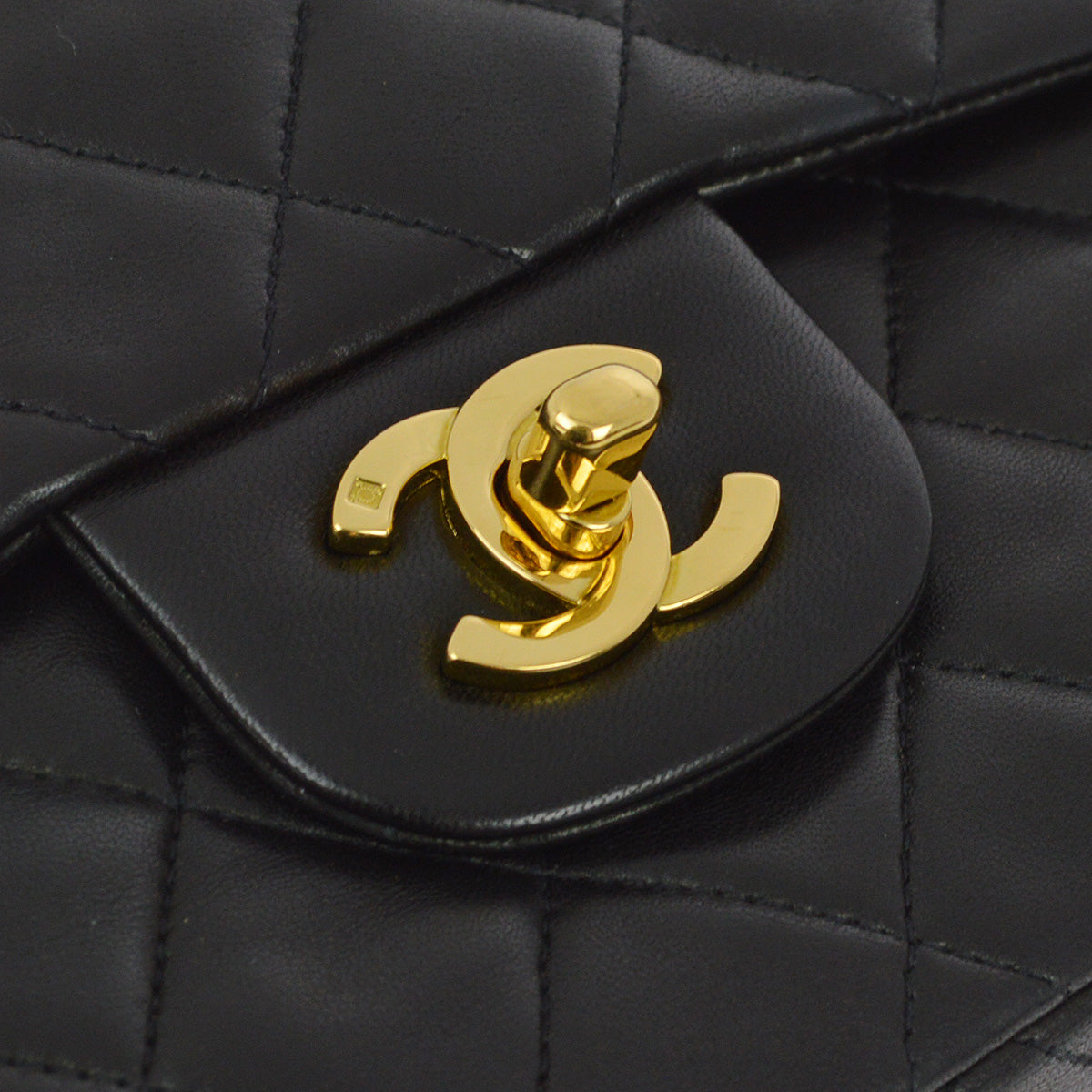 Luxury Chanel 1994-1996 Black Lambskin Small Classic Double Flap Shoulder Bag