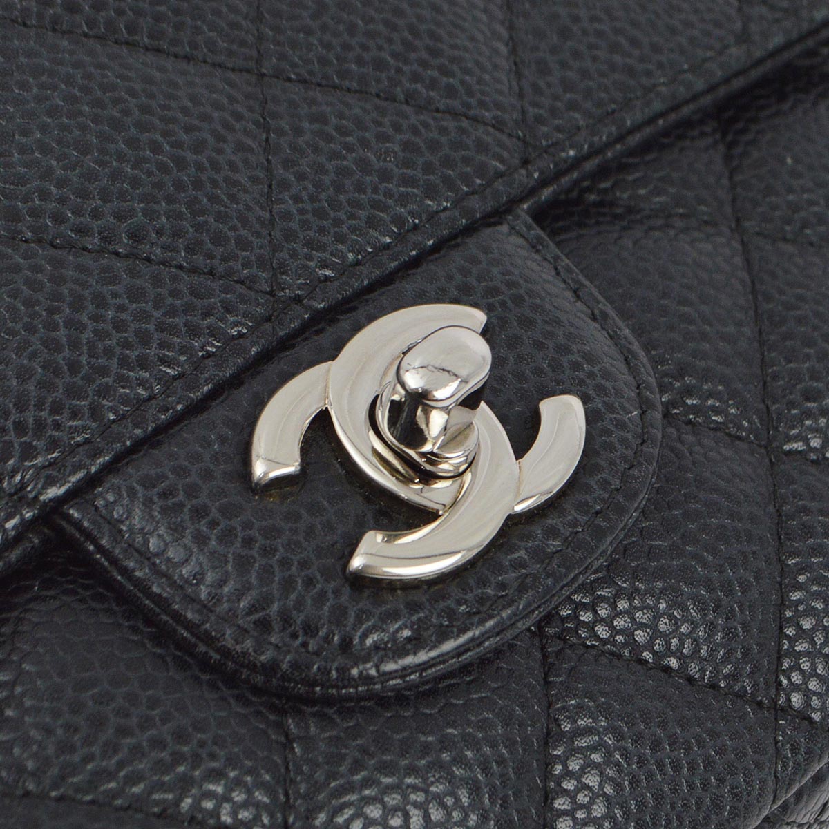 Luxury Chanel 2006-2008 Black Caviar East West Shoulder Bag