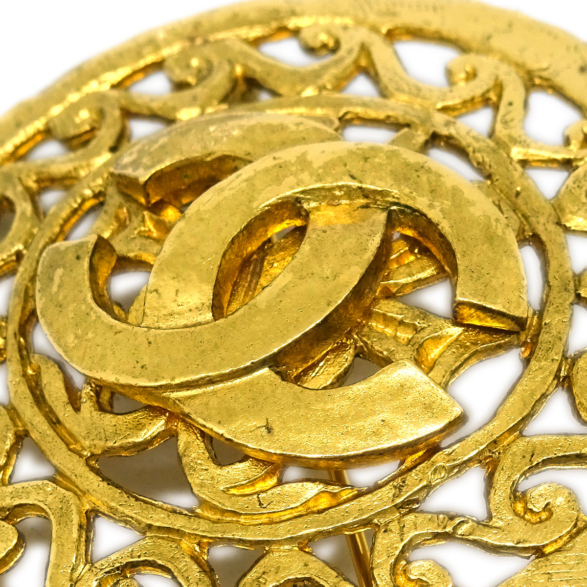 Luxury Chanel Medallion Brooch Pin Gold 95A