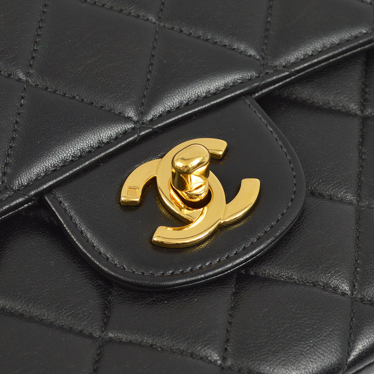 Luxury Chanel 1996-1997 Black Lambskin Double Sided Classic Flap Handbag