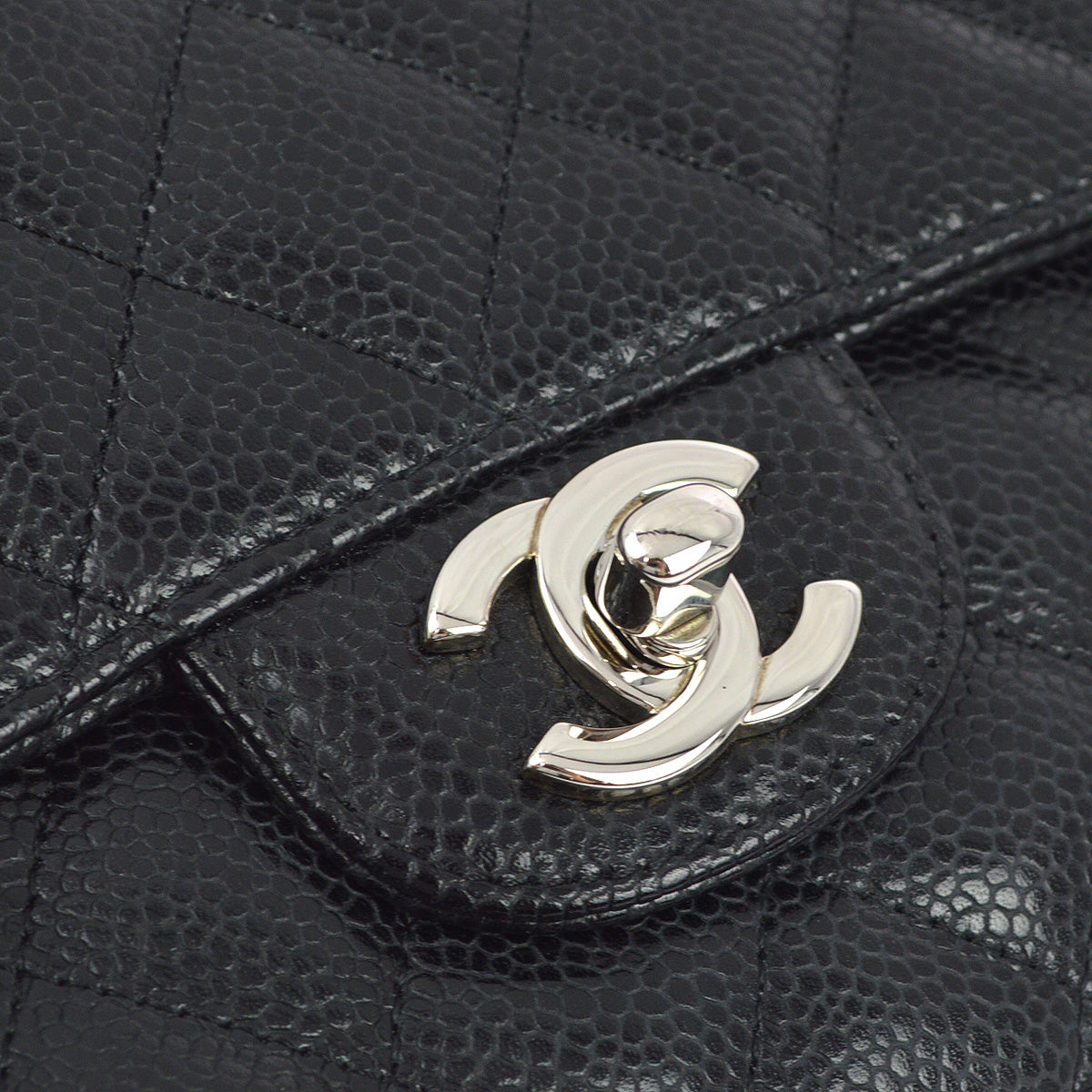 Luxury Chanel 2006-2008 Black Caviar East West Shoulder Bag
