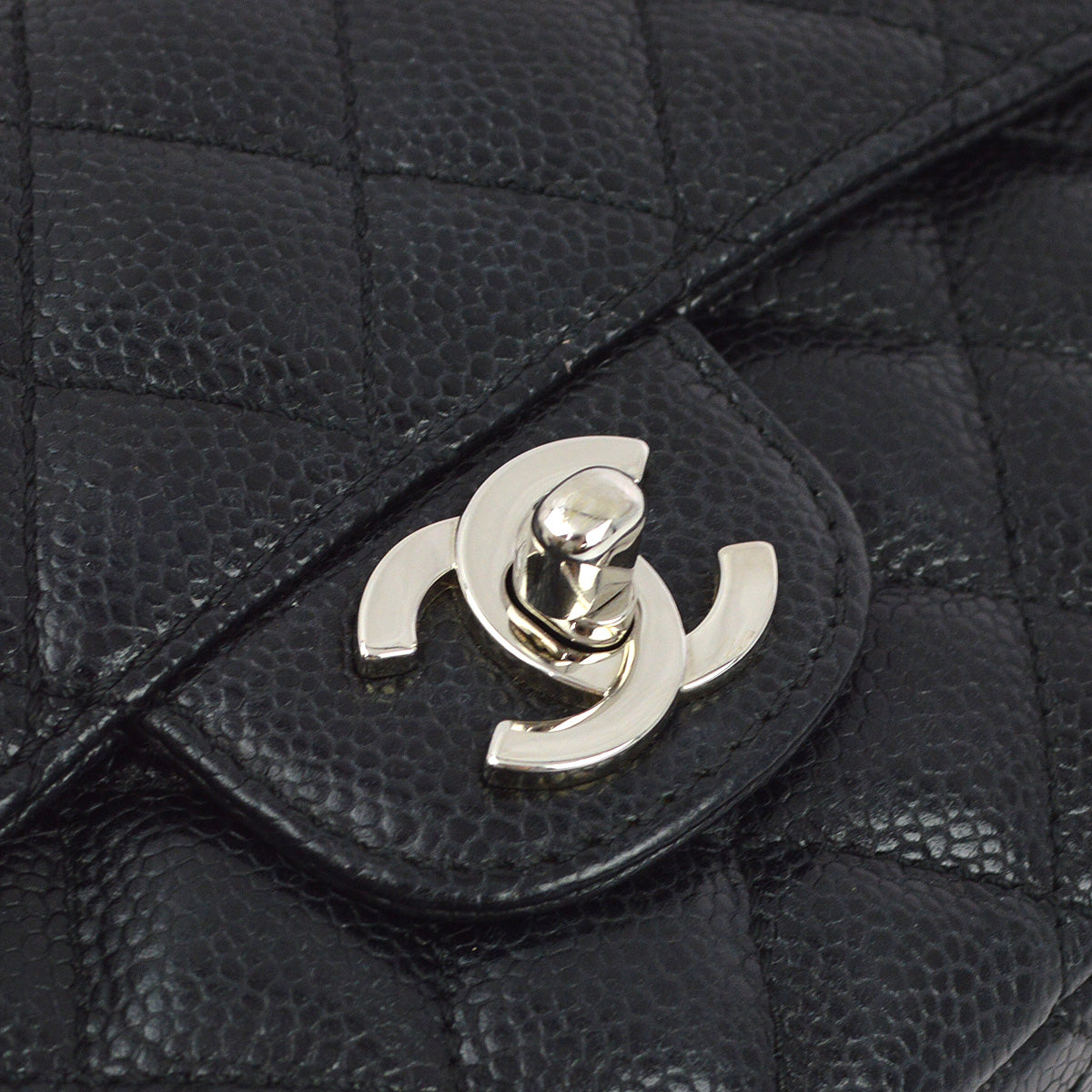 Luxury Chanel 2006-2008 Black Caviar East West Shoulder Bag