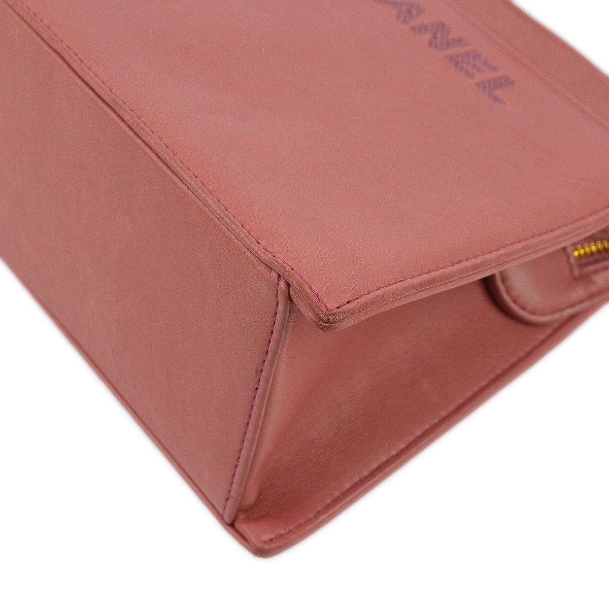 Luxury Chanel 1997-1999 Pink Lambskin Handbag