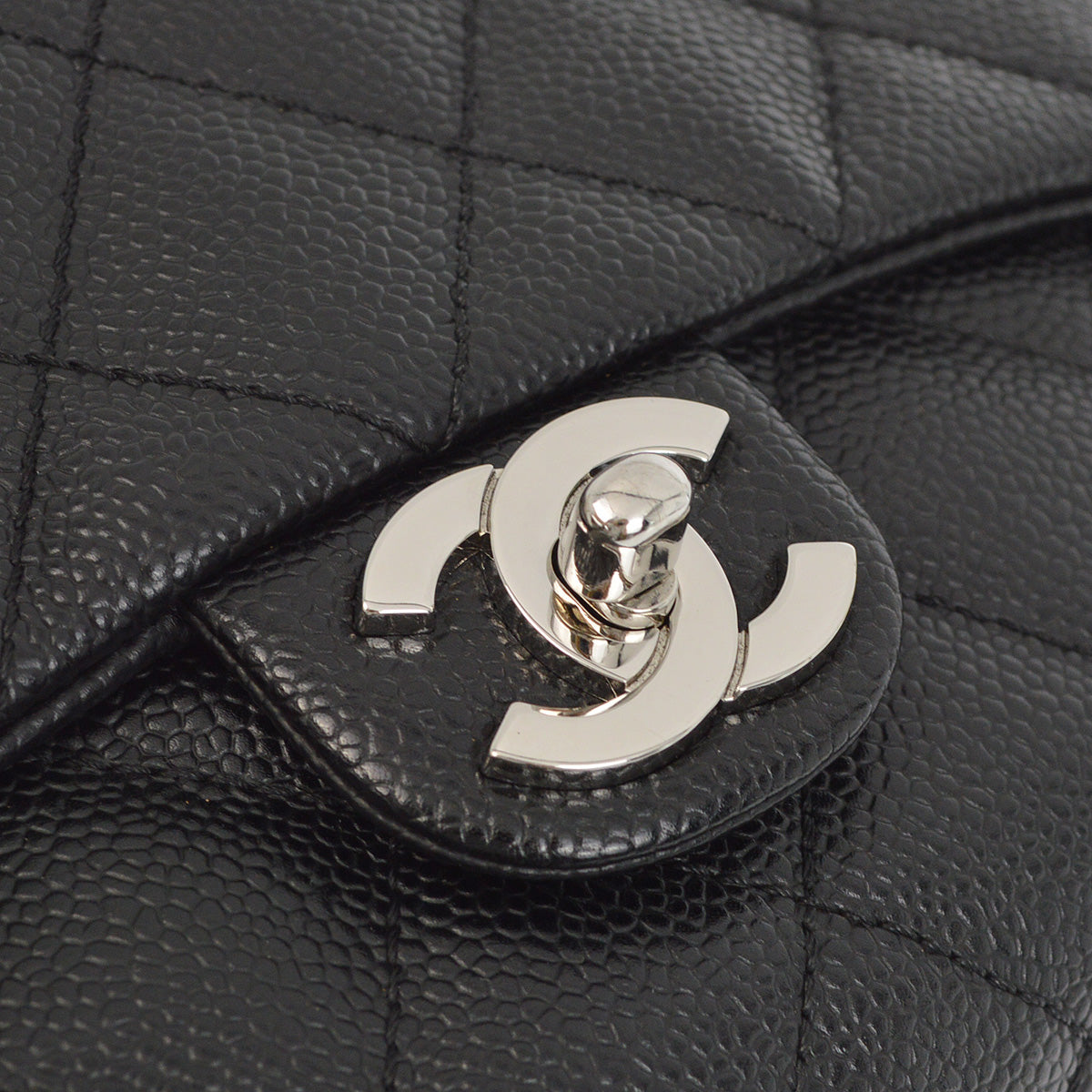 Luxury Chanel 2006-2008 Black Caviar Handbag