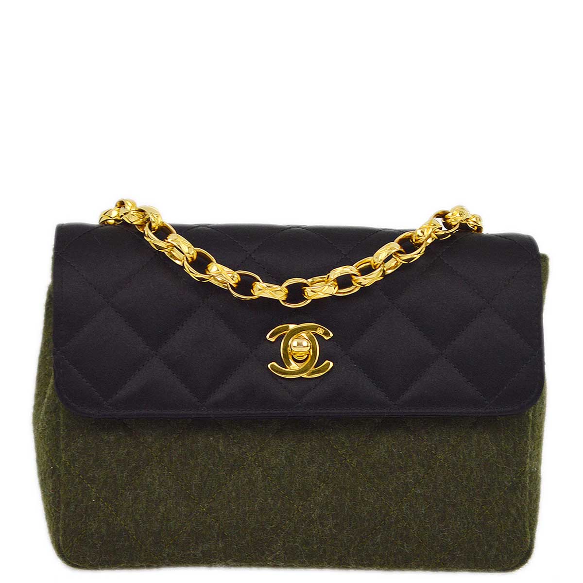 Luxury Chanel 1989-1991 Black Green Satin Felt Straight Flap Shoulder Bag