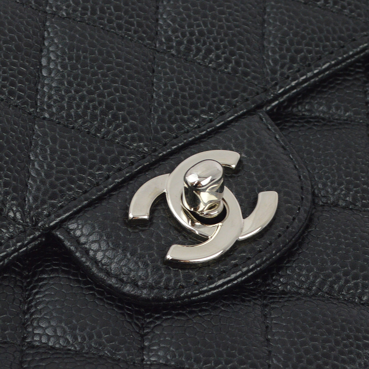 Luxury Chanel 2008-2009 Black Caviar East West Shoulder Bag
