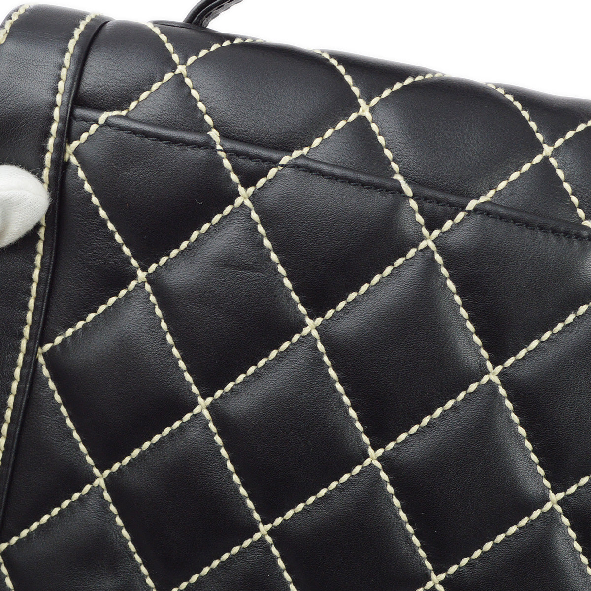 Luxury Chanel 2004-2005 Black Calfskin Wild Stitch Handbag