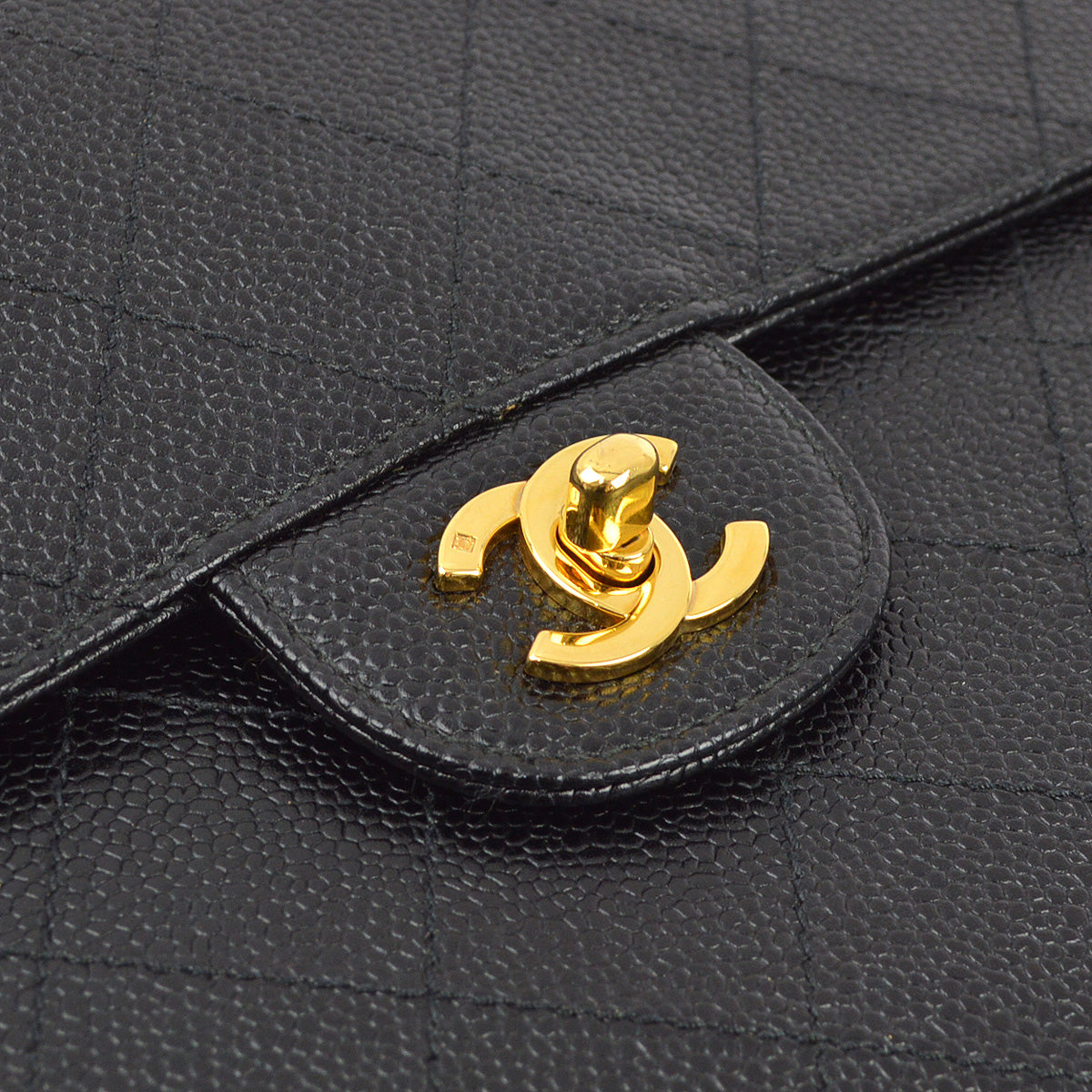 Luxury Chanel 1997-1999 Black Caviar Single Flap Shoulder Bag