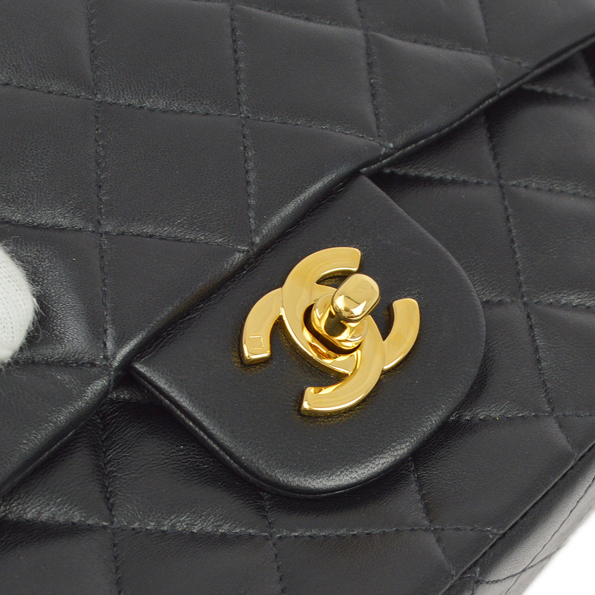 Luxury Chanel 1996-1997 Black Lambskin Medium Classic Double Flap Shoulder Bag