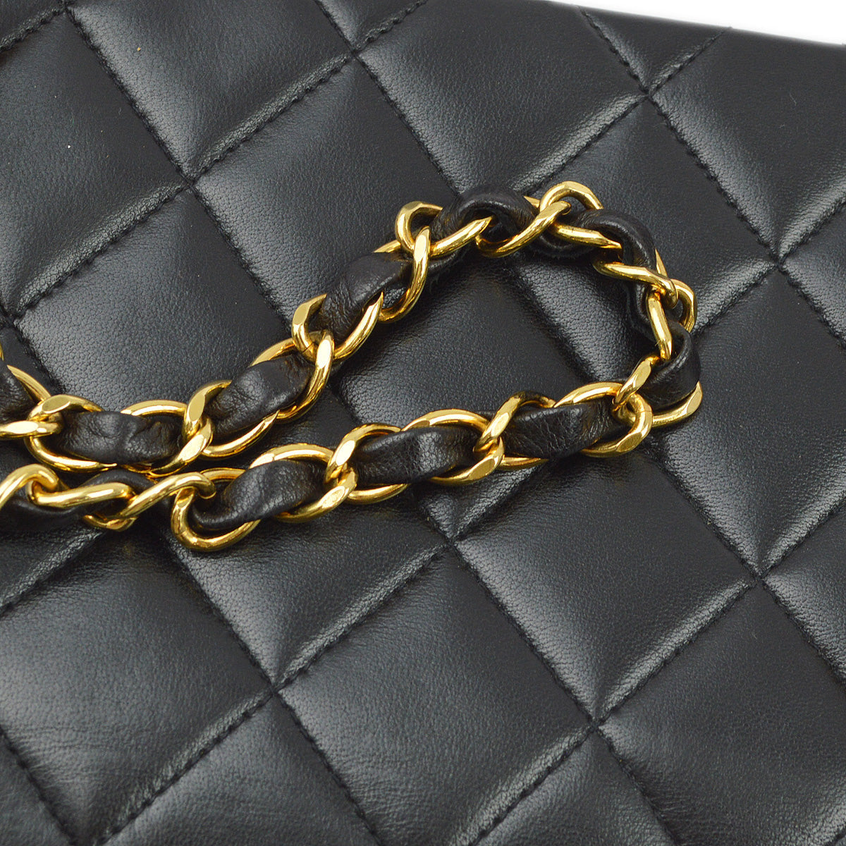 Luxury Chanel 1994-1996 Black Lambskin Small Diana Shoulder Bag