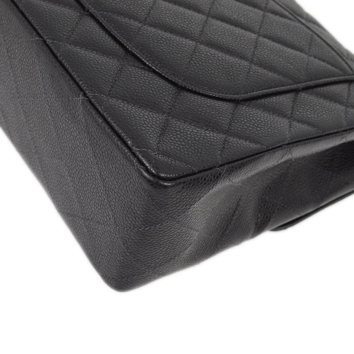 Luxury Chanel 2000-2001 Black Caviar Jumbo Classic Flap Shoulder Bag