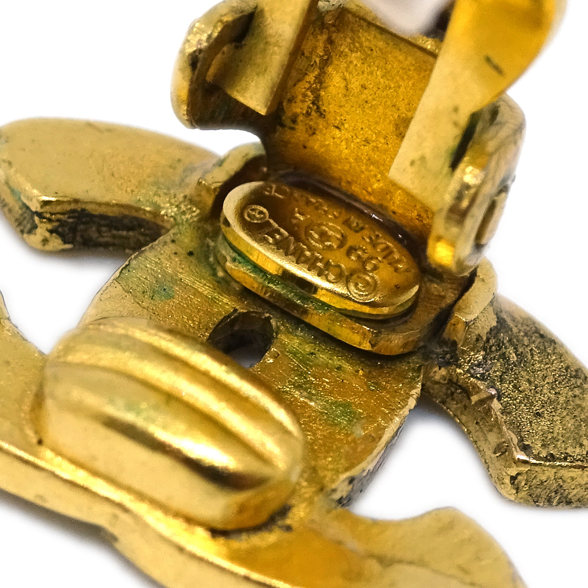 Luxury Chanel CC Earrings Clip-On Gold 99A