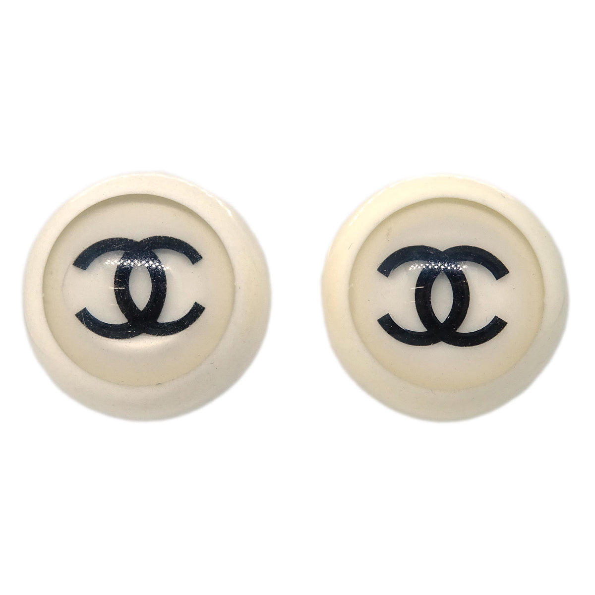 Luxury Chanel Button Earrings Clip-On White 01P