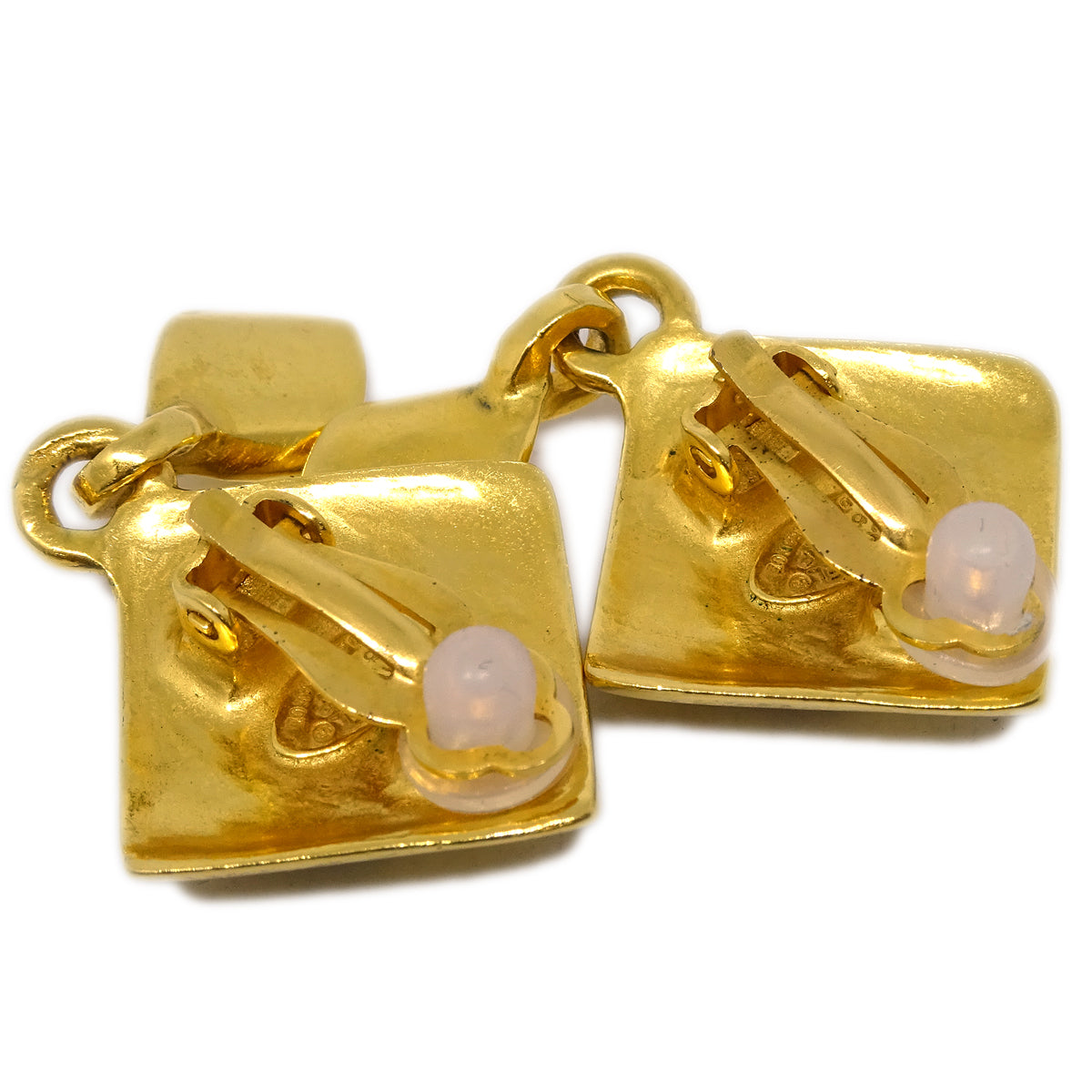 Luxury Chanel Rhombus Dangle Earrings Clip-On Gold 96P