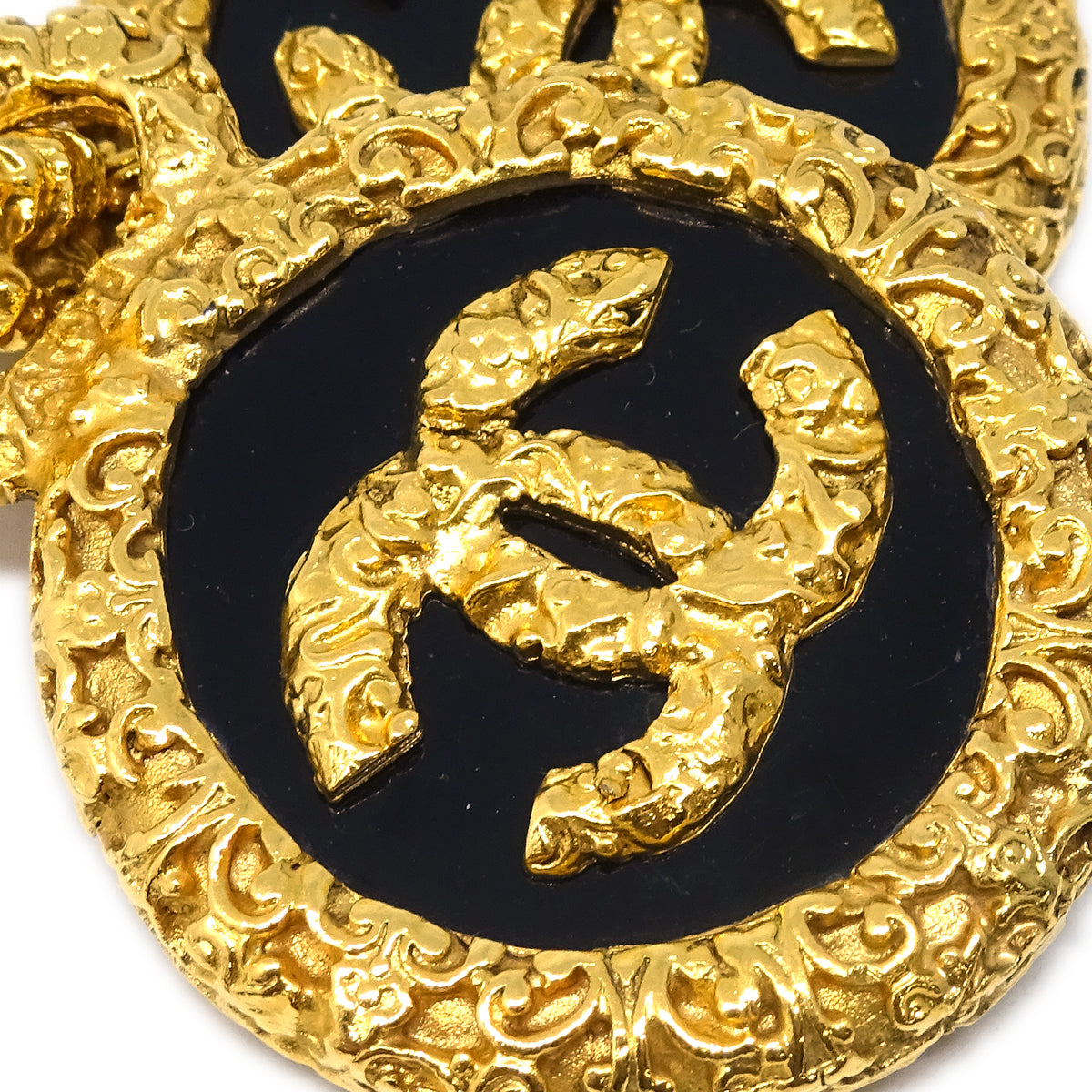 Luxury Chanel Hoop Dangle Earrings Clip-On Gold 93A