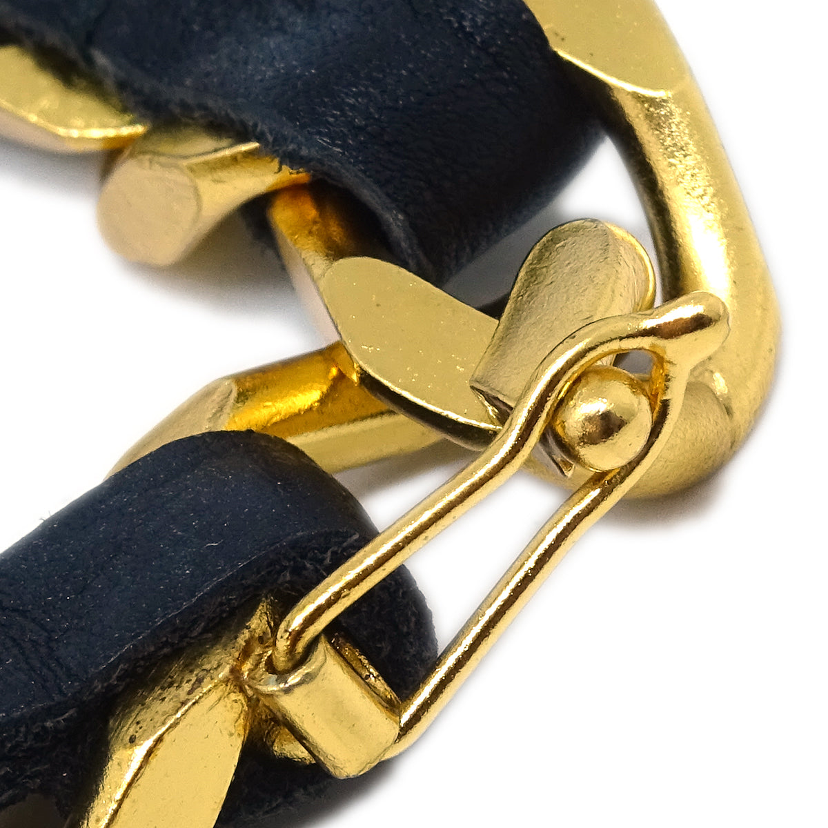 Luxury Chanel Bracelet Gold Black 95A