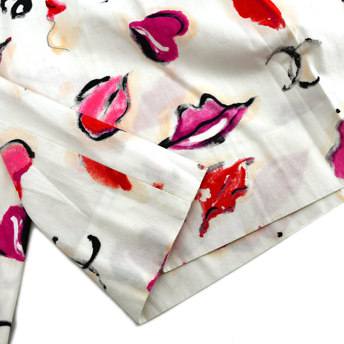 Luxury Chanel Lip Short Pants White #36