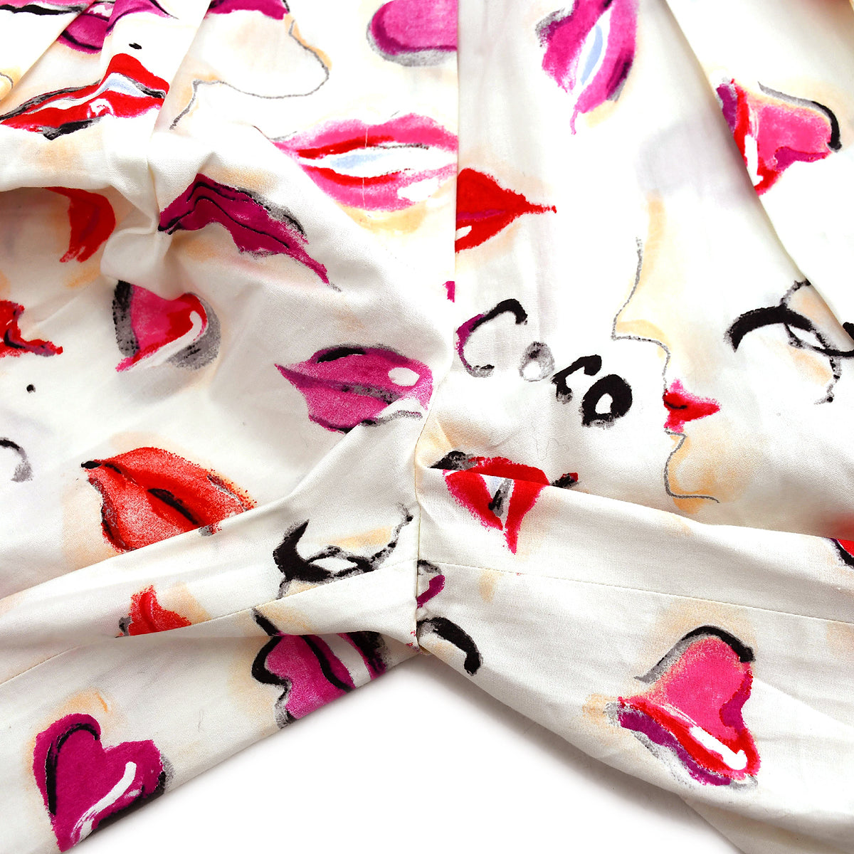 Luxury Chanel Lip Short Pants White #36